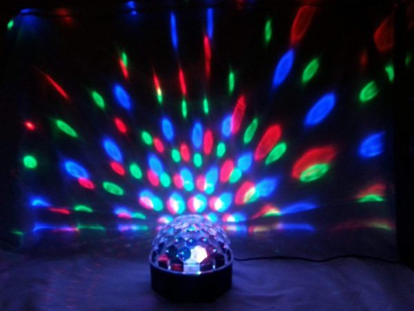 Світлодіодний диско шар Led Party Light Magic Ball RGB кольорова музика з пультом ДУ