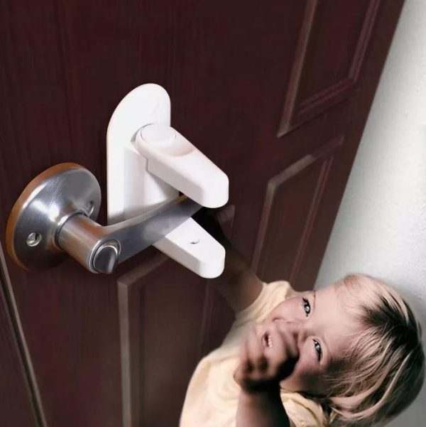 Універсальний дитячий замок – засувка блокатор ручок BingoKid Door Lever Lock ∙ Захист дітей від відкривання дверей та вікон