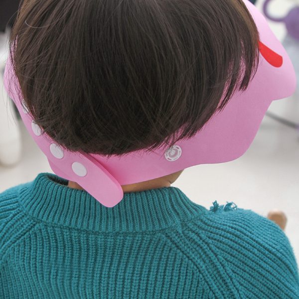 detskyi-rehulyruemyi-kozyrek-dlia-mytia-holovy-y-stryzhky-baby-shower-cap-zashchytnaia-shapochka-dlia-kupanyia-rebenka-30143408022351_-9dbc0193e9 Дитячий регульований козирок для миття голови та стрижки Baby Shower Cap · Захисна шапочка для купання дитини