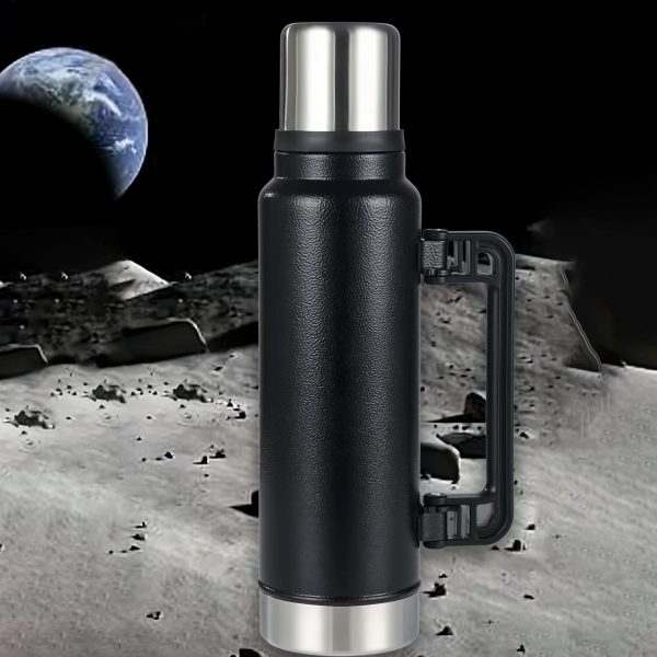 kruzhka-termos-1400-ml-termos-s-chashkoi-yz-nerzhaveiushchei-staly-turystycheskyi-termos-s-udobnoi-ruchkoi-33274347153528_-77e9b1d210 Кружка-термос Vacuum flask 970, 1400 мл · Термос nуристичний з чашкою з нержавіючої сталі