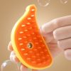 Парова щітка PET SPRAY BRUSH для вичісування вовни собак та котів з розпилювачем · USB зарядка